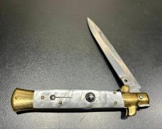 Vintage ‘90s Italian SKM 9” Pearlex Stiletto