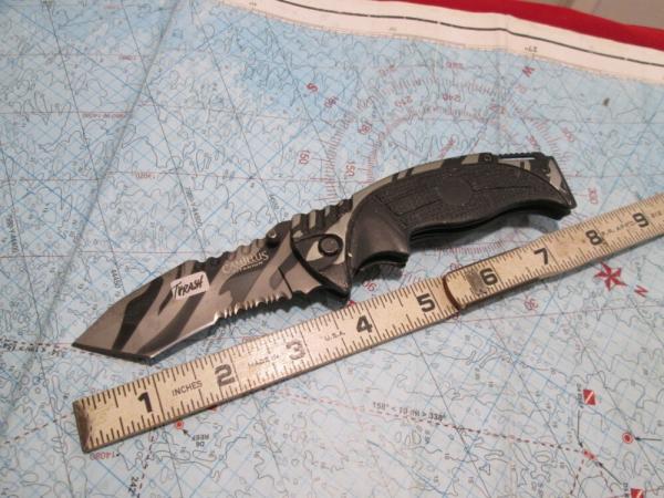 Modern CAMILLUS TITANIUM Thrash Liner lock One Hand Open Tanto Knife Modern CAMILLUS TITANIUM Thrash Liner lock One Hand Open Tanto Knife