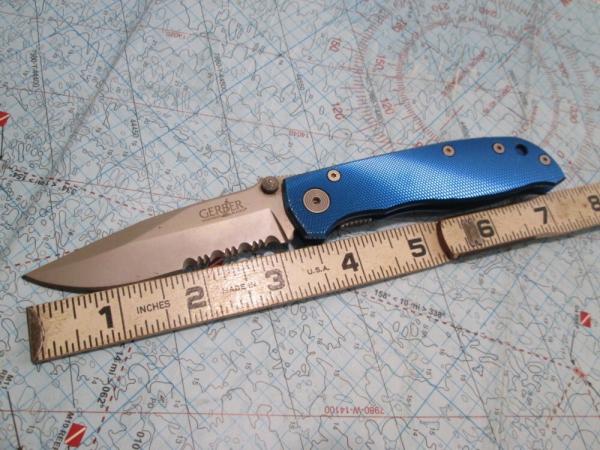 Modern GERBER One Hand Open Linerlock Blue Part Serrated Knife