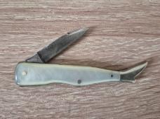 2 3/4" Rare Vintage J.R.Torrey Worcester Mass Lady Leg knife, Nice MOP Scales
