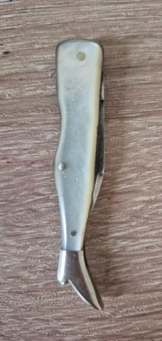 2 3/4" Rare Vintage J.R.Torrey Worcester Mass Lady Leg knife, Nice MOP Scales