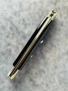 10" (25cm) Fishtail Picklock w/ Purple Acrylic Scales - no stamp - EXC