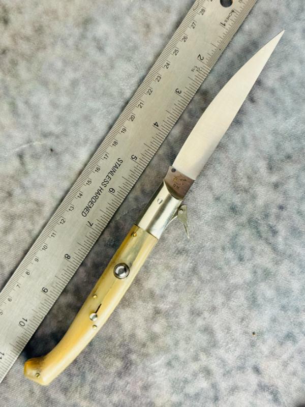 11" (28cm) "Dorgalese" by A. Rosa Maniago-Italy - Blond Horn - Like New 11" (28cm) "Dorgalese" by A. Rosa Maniago-Italy - Blond Horn - Like New