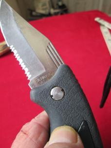 VTG SCHRADE USA SG7 Black Rubber Grip Lockback Knife