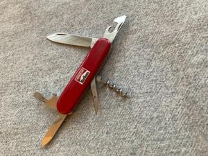 Vintage VICTORINOX 6-Blade OFFICER Model MARLBORO Adventure Team  Swiss Army Knife 