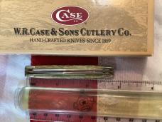 Case xx Pearl Premier Peanut w/ Mother of Pearl Shield (Mdl# 6220 1/2 SS) w/ Green Bone Handles