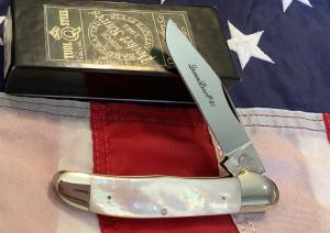 Queen Cutlery Copperhead Knife MDL 41 Pearl w Super Firey Mother of Pearl Handles -NOS