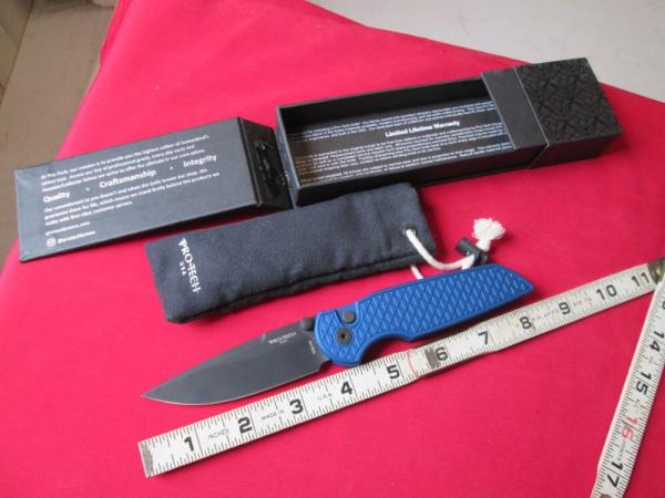NEW NIB PROTECH INT-106 Integrity TR-3 Blue S35vN Double Thumbstud Open Knife NEW NIB PROTECH INT-106 Integrity TR-3 Blue S35vN Double Thumbstud Open Knife