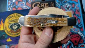 Case XX 06540 Traditional Cutlery Trapper – Amber Bone, Tru-Sharp Blades, Pocket Clip