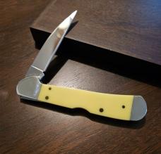 2005 Case XX Yellow Synthetic Copperlock- Wharncliffe CV  