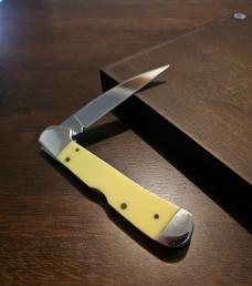 2005 Case XX Yellow Synthetic Copperlock- Wharncliffe CV  