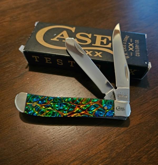 2022 Case XX Black Sea Dichrolam mini-trapper 2022 Case XX Black Sea Dichrolam mini-trapper