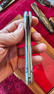 Press Button  Knife  Co.  One Arm Man Auto Knife 