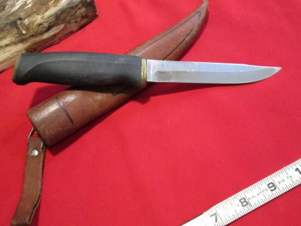 FISKARS FINLAND Fixed Blade Knife w/ Dangle Leather Sheath