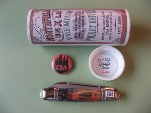 GEC  NORTHFIELD 162226 LITTLE INDIAN GIRL CANOE GIRAFFE BONE 1 