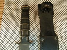 CAMILLUS NEW YORK U.S.A. VINTAGE 1936/1945 MILITARY FIGHTING KNIFE WITH ORIGINAL LEATHER SHEATH