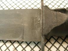 CAMILLUS NEW YORK U.S.A. VINTAGE 1936/1945 MILITARY FIGHTING KNIFE WITH ORIGINAL LEATHER SHEATH