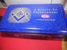 CASE XX BLUE BONE TRAPPER MASONIC IN SEARCH OF MORE LIGHT IN TIN - COA LIMITED MINT