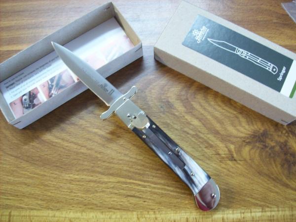 Hubertus The Guardian Knife Solingen, Germany Very Rare Brazilian Horn Swing Guard UNUSED W/Box