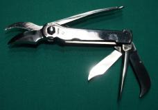 E.J. COLES PRUNER-MULTI TOOL MADE IN FRANCE PRE OWNED