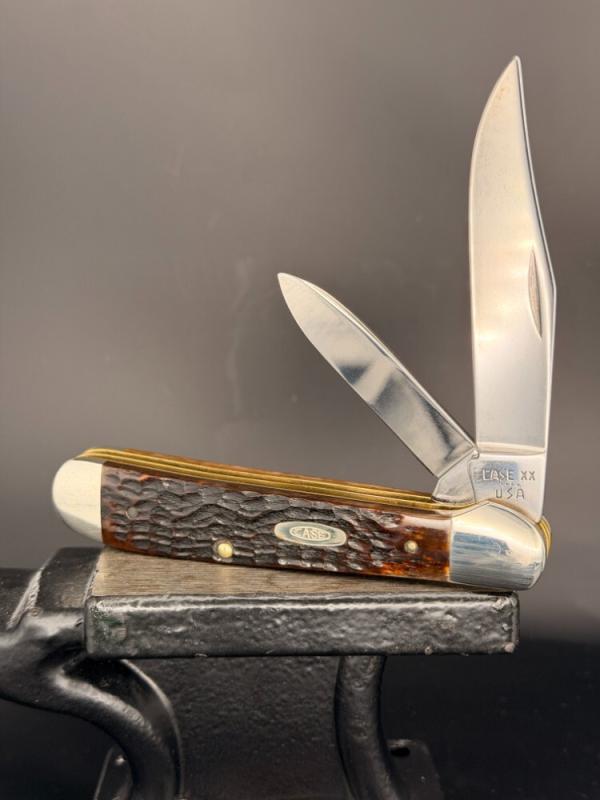 1986 Case XX USA 4 Dot 6249 Copperhead Pocket Knife with Brown and Red Jigged Bone Covers - GORGEOUS 1986 Case XX USA 4 Dot 6249 Copperhead Pocket Knife with Brown and Red Jigged Bone Covers - GORGEOUS