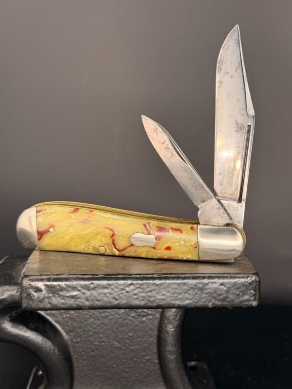 1930s Era Imperial Providince RI Synthetic Handled Dogleg Pocket Knife