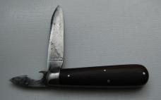 Meriden Cutlery Company (Southington) In Very Good Condition With Wood Covers 3 3/8