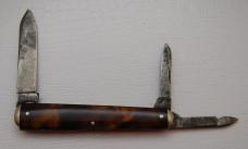 Schrade In Very Good Condition With Imitation Tortoise Shell Covers 3 3/8" Long (246)