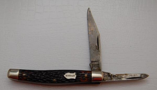 Schrade In Very Good Condition With Brown Delrin Covers 3 1/4