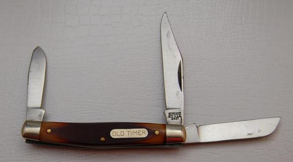 Schrade In Near Mint Condition With Brown Delfin Covers 3 1/4