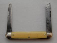Schrade In Very Good Condition With Ivory Celluloid Covers 4" Long (299)
