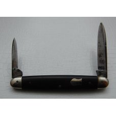 Windsor In Very Good Condition With Wood Covers 3 5/16