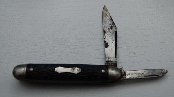Colonial In Good Condition With Black Celluloid Covers 3 1/8