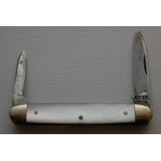 Landers, Frary and Clark In Excellent Condition With Mother of Pearl Covers 2 3/4