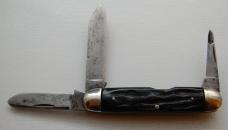 Landers, Frary and Clark In Excellent Condition With Perfected Stag Covers 3 1/2