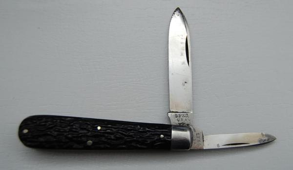 Landers, Frary and Clark In Excellent Condition With Perfected Stag Covers 3 1/4