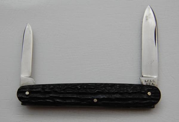 Landers, Frary and Clark In Excellent Condition With Perfected Stag Covers 3 3/8