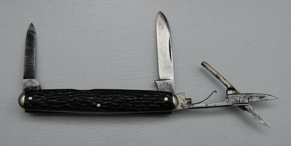 Landers, Frary and Clark In Very Good Condition With Perfected Stag Covers 3