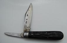Landers, Frary and Clark In Very Good Condition With Perfected Stag Covers 3 3/8