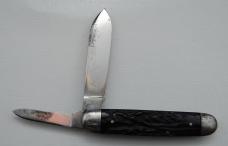 Landers, Frary and Clark In Excellent Condition With Perfected Stag Covers 3 3/8