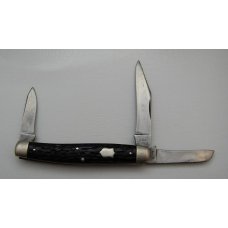 Landers, Frary and Clark In Very Good Condition With Perfected Stag Covers 3 7/8
