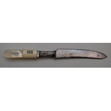 Landers, Frary and Clark Butter Knife In Very Good Condition With MOP Covers 5 7/8" Long (466)