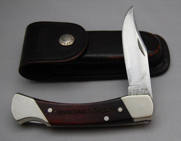 Schrade In Excellent Condition With Resin Impregnated Hardwood Covers 5