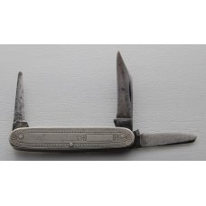 Landers, Frary and Clark In Good Condition With Metal Covers 3 1/4
