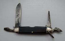 Camillus Unofficial Scout With Black Synthetic Covers 3 5/8