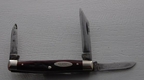 Case In Very Good Condition With Brown Jigged Bone Covers 2 5/8 Case In Very Good Condition With Brown Jigged Bone Covers 2 5/8