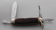 Buster Brown Shoe Co. Unofficial Scout Knife In Excellent Condition W/Brown Jigged Bone Covers (751)