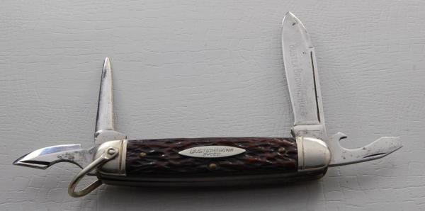Buster Brown Shoe Co. Unofficial Scout Knife In Excellent Condition W/Brown Jigged Bone Covers (752)