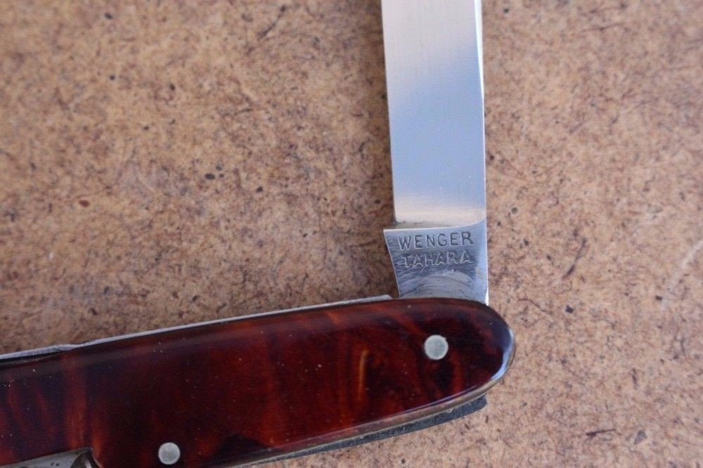Wenger tahara deals