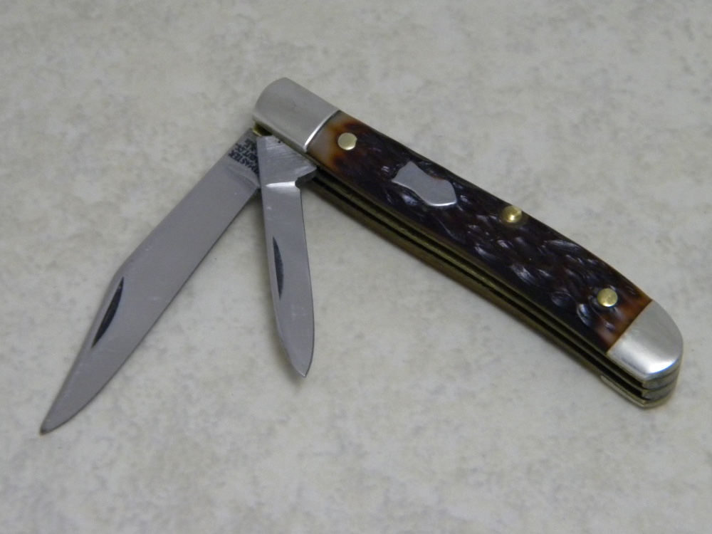 Kutmaster Utica Cut. Co. Utica NY Jigged Delrin Peanut Knife